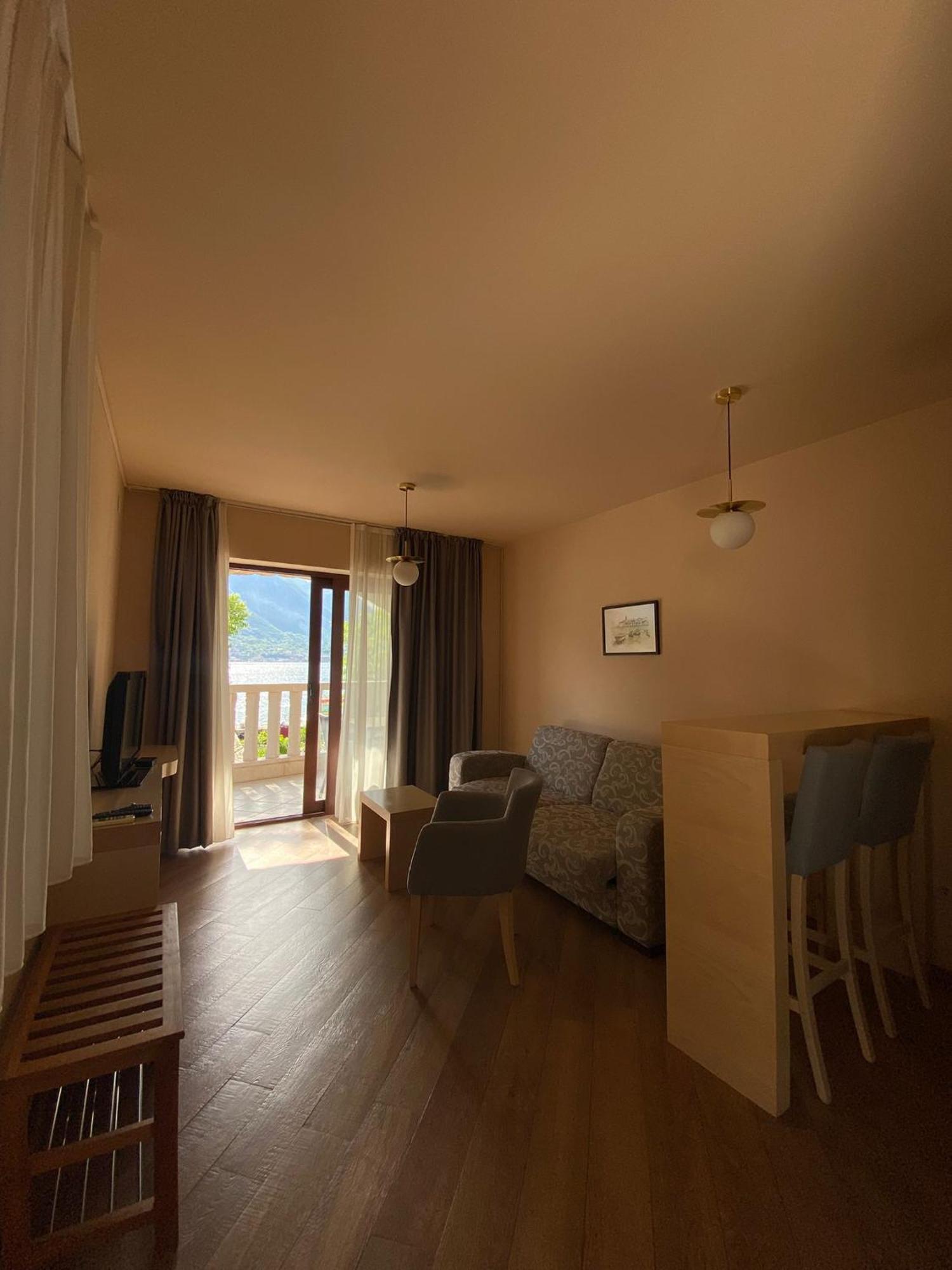 Apartments Bella Di Mare Kotor Luaran gambar