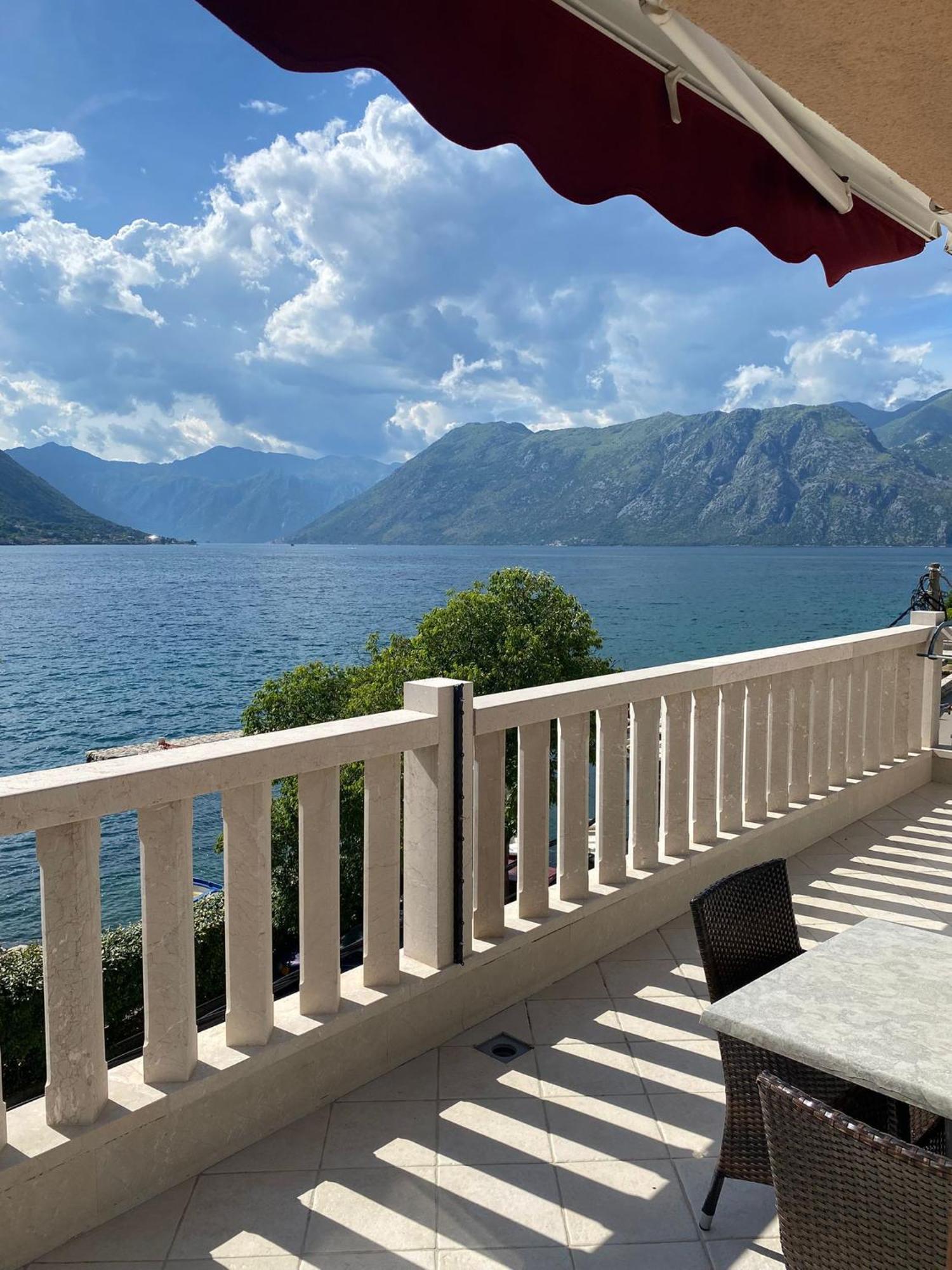 Apartments Bella Di Mare Kotor Luaran gambar