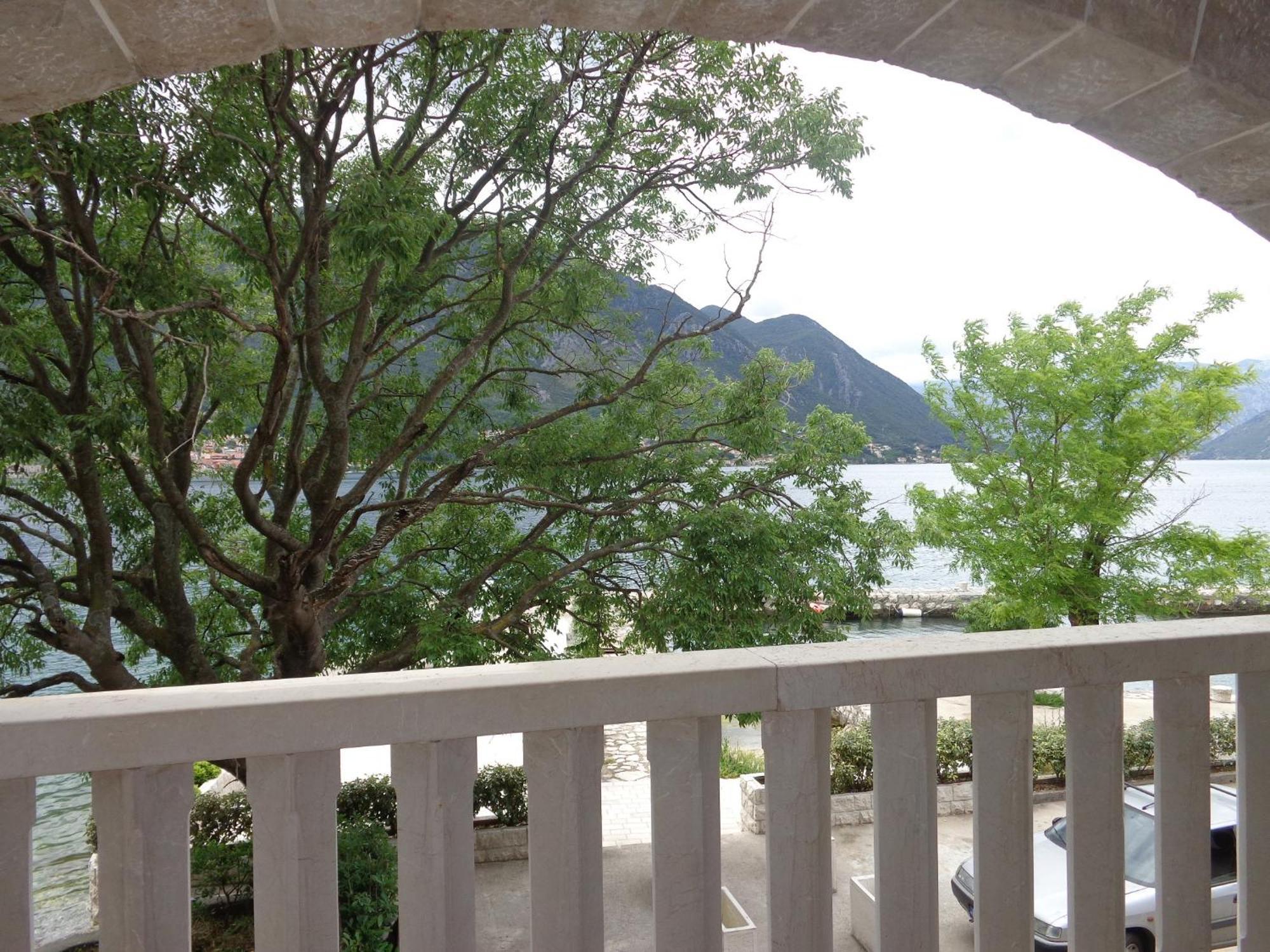 Apartments Bella Di Mare Kotor Luaran gambar
