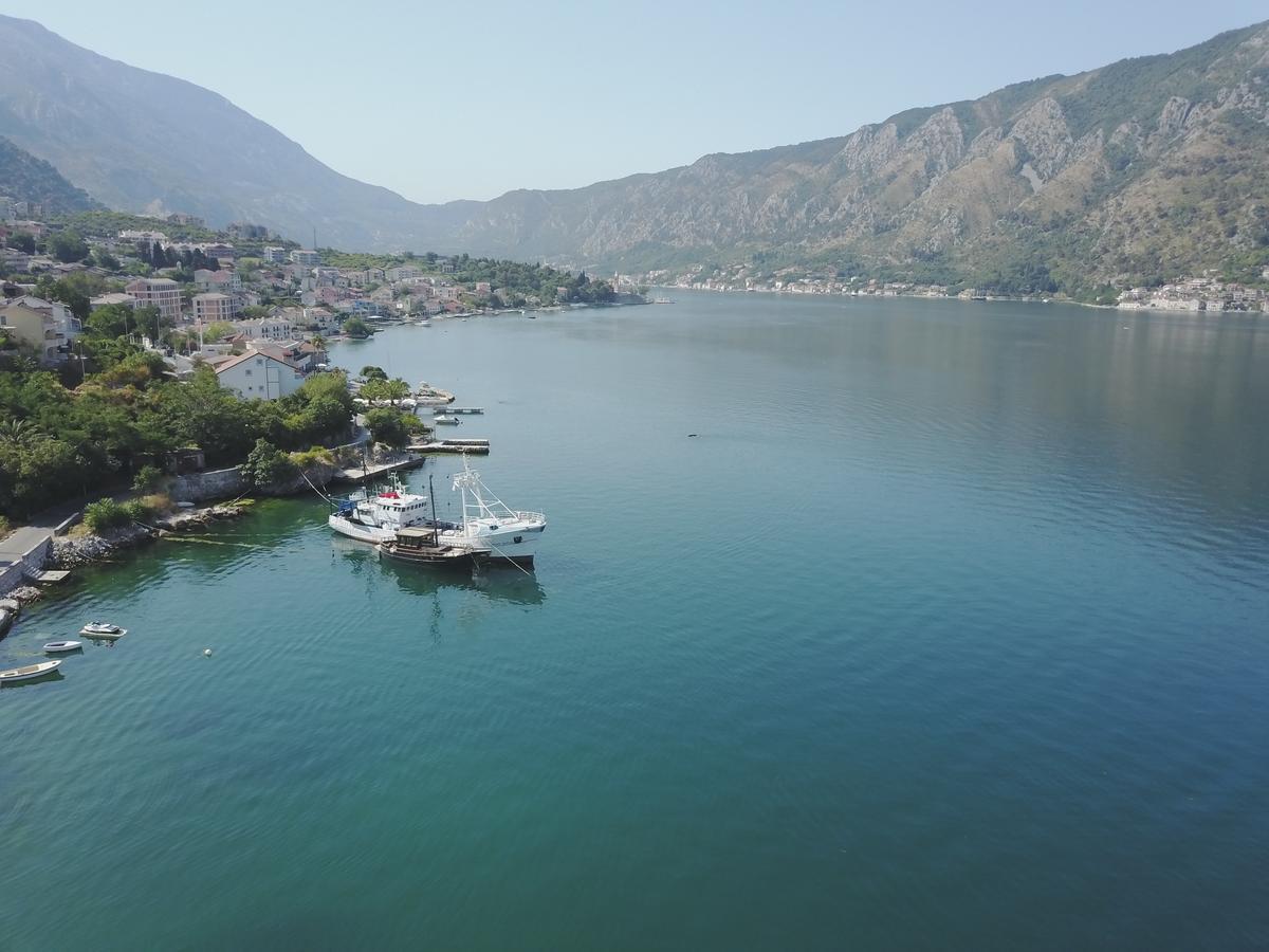 Apartments Bella Di Mare Kotor Luaran gambar